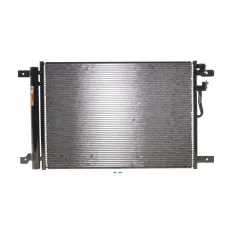Радіатор кондиціонера NRF 350668 для VW Golf VIII, Audi A3 (з осушувачем, 558x392x12 мм)
