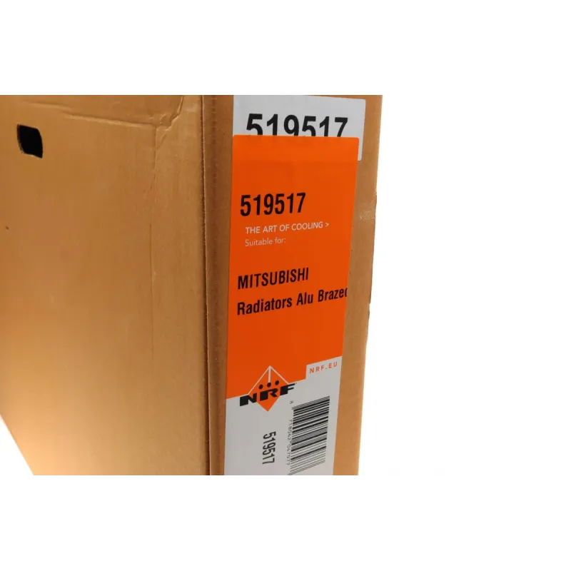 Радіатор охолодження NRF 519517 для Mitsubishi Carisma 1.6/1.8 1997-2006, 673x400x20 мм