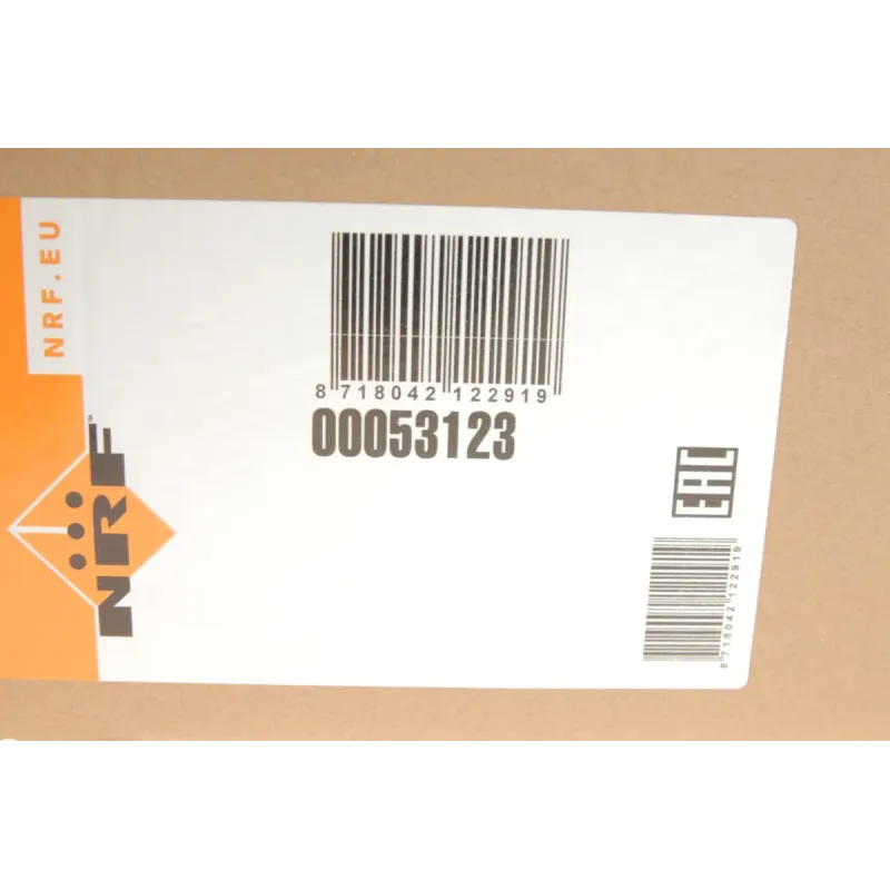 Радіатор охолодження Opel Vivaro 2.5dCi 06-/Renault Master 2.2/2.5dCi 03-