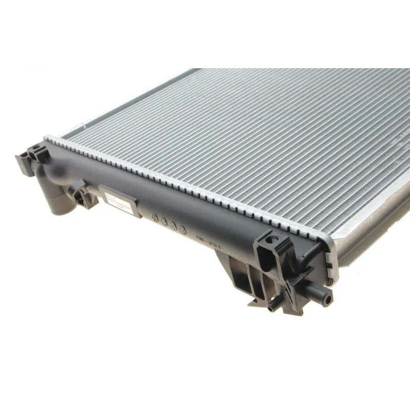 Радіатор охолодження NRF 53928 для Chrysler 300C 615x470x32 мм