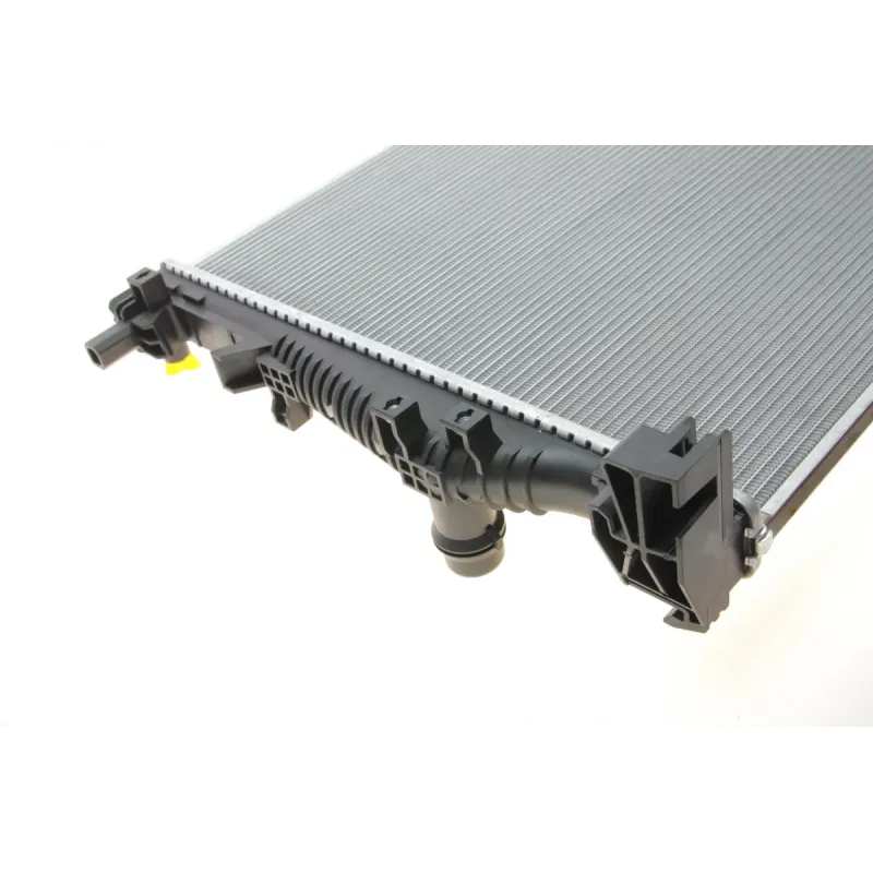 Радіатор охолодження NRF 550123 для Jeep Cherokee KL 2.4/3.2 V6 2013- 675x434x16 мм