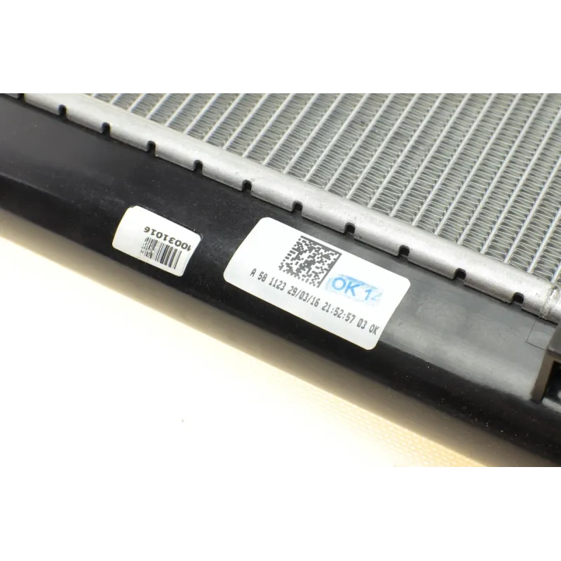 Радіатор охолодження NRF 56104 для Toyota Land Cruiser Prado 120/150 2.7 2003- (649x595x17 мм)