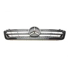 Решітка радіатора ROTWEISS 9018800385 для Mercedes-Benz Sprinter CDI 2003- (з посмішкою та значком)