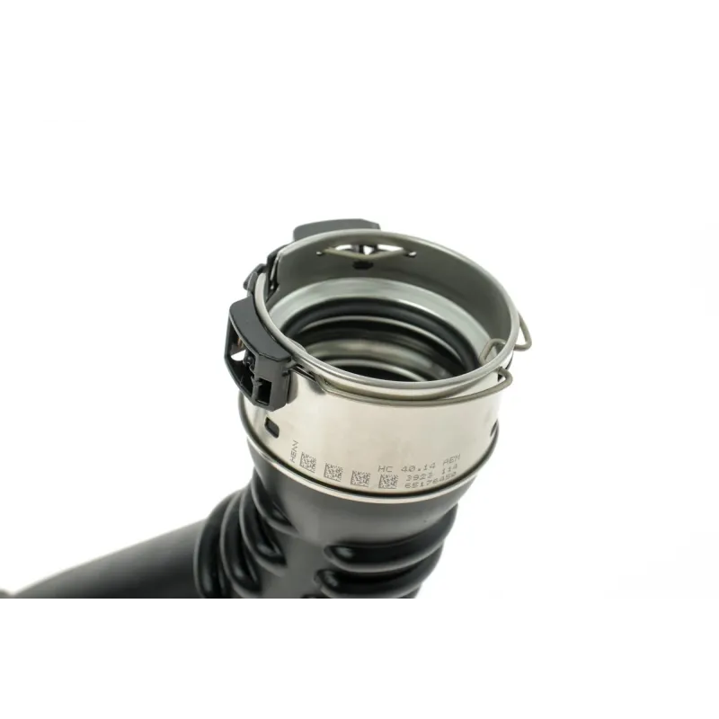 Патрубок інтеркулера Renault Megane IV/Scenic IV/Nissan Qashqai 1.5 dCi 15-