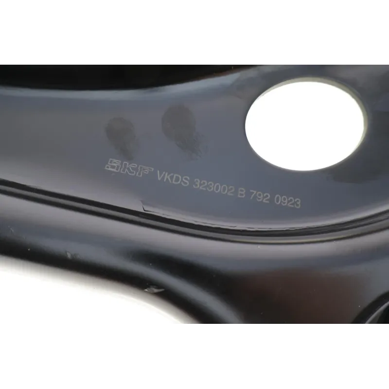 Важіль підвіски SKF VKDS 323002 B (L) передній нижній з шаровою для Citroen C2/C3, Peugeot 1007