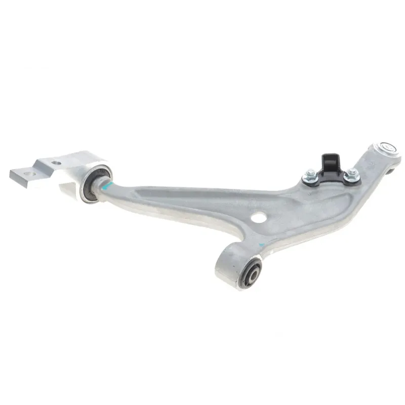 Важіль передньої підвіски SKF VKDS 822003 B для Nissan X-Trail (T30) 2001-2013