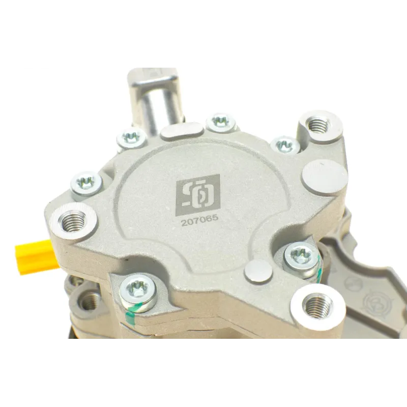Насос ГПК MB Vito (W639) 3.0-3.7 03- (6PK) (M112)