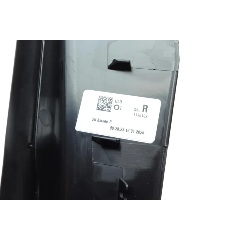 Накладка заднього ліхтаря ULO 1176102 для BMW 5 G30/F90 2016-2020 (R)