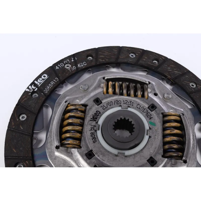 Комплект зчеплення VALEO 826743 для Ford C-Max/Focus II 1.8 2006-2012 (d=220/z=17)