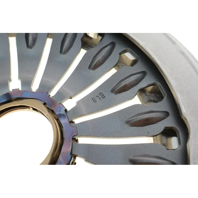Комплект зчеплення VALEO 826825 для Hyundai Santa Fe I (SM) 2.4 16V 2001-2006 (d=225mm) (+вижимний)