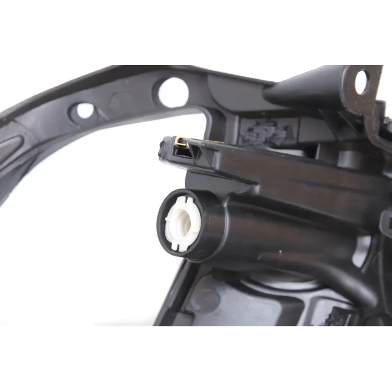 Крило (переднє/L) BMW X5 (E70) 06-13 (с отв. під форсунку омивача)