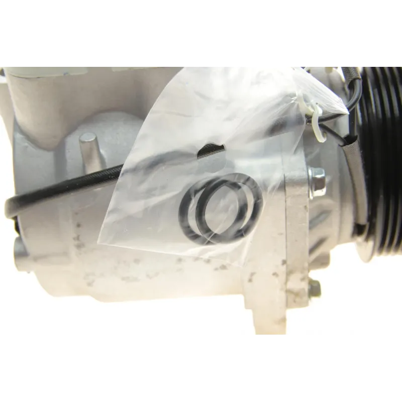 Компресор кондиціонера Ford Connect 1.8TDCi 02-13
