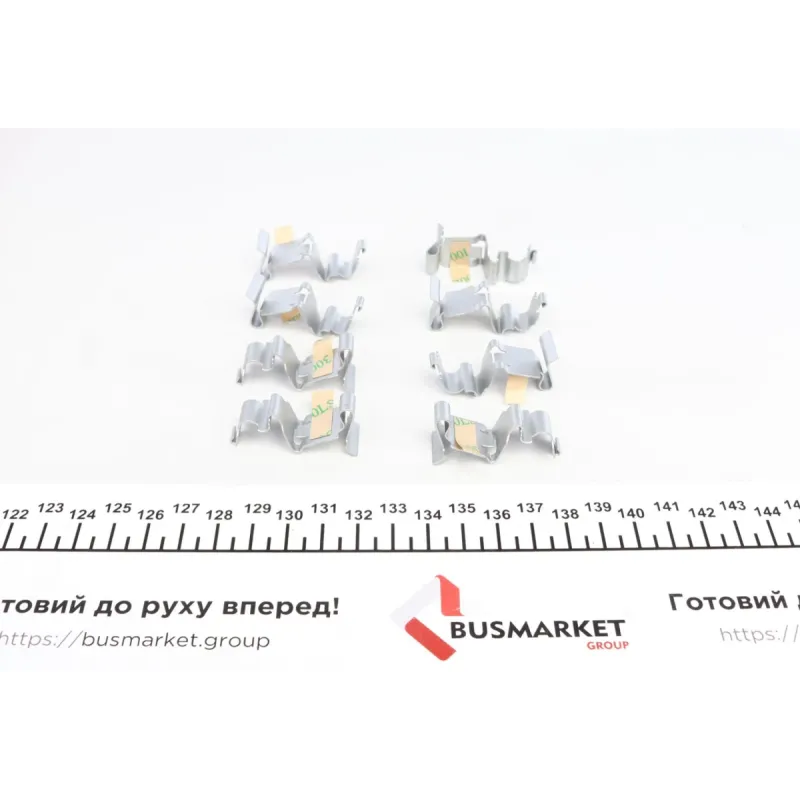 Колодки гальмівні (передні) Audi A6/A7/A8/Q7/Q8/VW Touareg 17- (Akebono) (з аксесуарами)