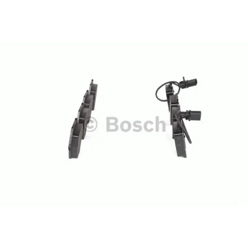 Колодки гальмівні (передні) Audi A4 97-01/A6 97-05/VW Passat B5 00-05/Phaeton 02-08 (+датчики)