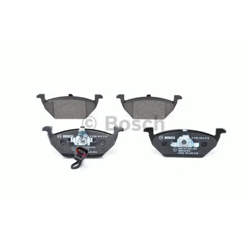 Комплект гальмівних колодок (передніх) Audi A3/Skoda Octavia 96-13/Fabia 99-/VW Caddy/Golf 96-15 (+датчик)