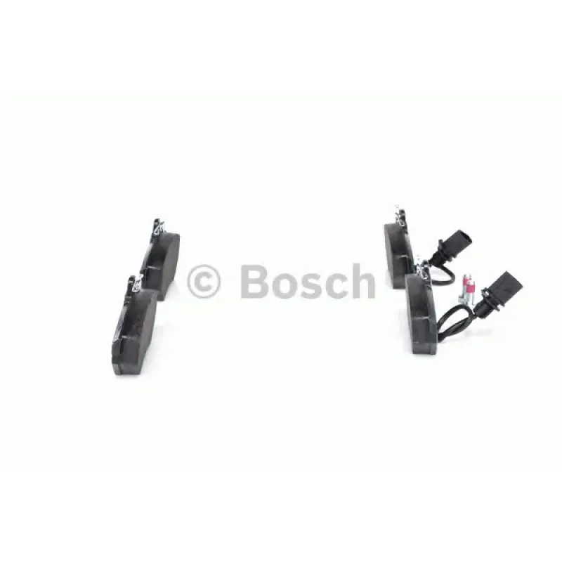 Колодки гальмівні (передні) Audi A4 94-08/Seat Exeo 08-13/VW Passat B5 96-00 (+датчики)