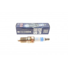 Свічка запалювання Ford Focus/Volvo S80/S40 1.8/2.0i 04-12