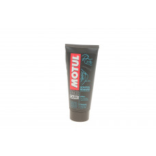 Паста для видалення подряпин, трещин лак E8 Scratch Remover (100ml) знятий з виробн