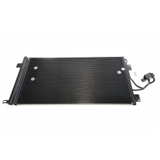 Радіатор кондиціонера Audi Q7/Porsche Cayenne/VW Touareg 2.5D/6.0 02-15