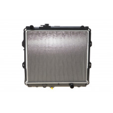 Радіатор охолодження Toyota Hilux VI 2.5 D-4D 01-05
