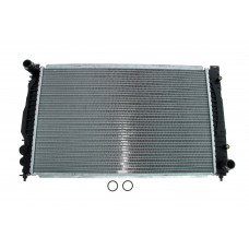 Радіатор охолодження VW Passat 96-
