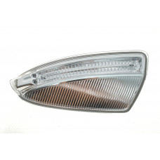 Повторювач повороту на дзеркало MB C-class (W204/S204) 07-11 (L)